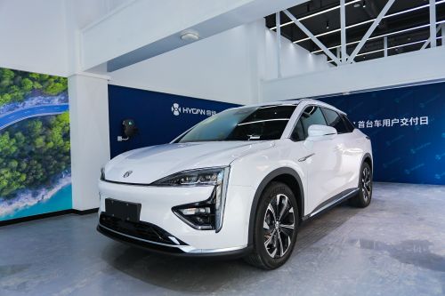 首台交付的HYCAN 007.jpg